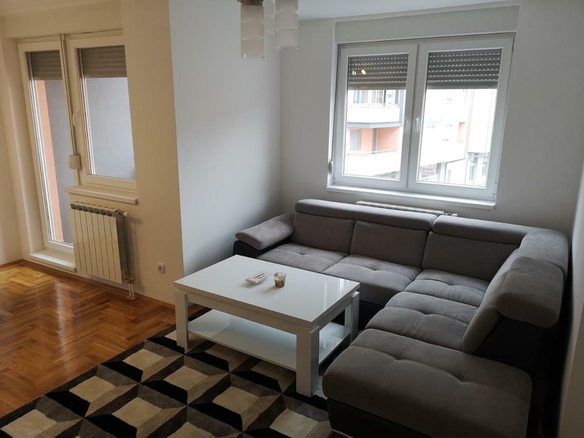 Apartman Gaga Lukavica Exterior foto